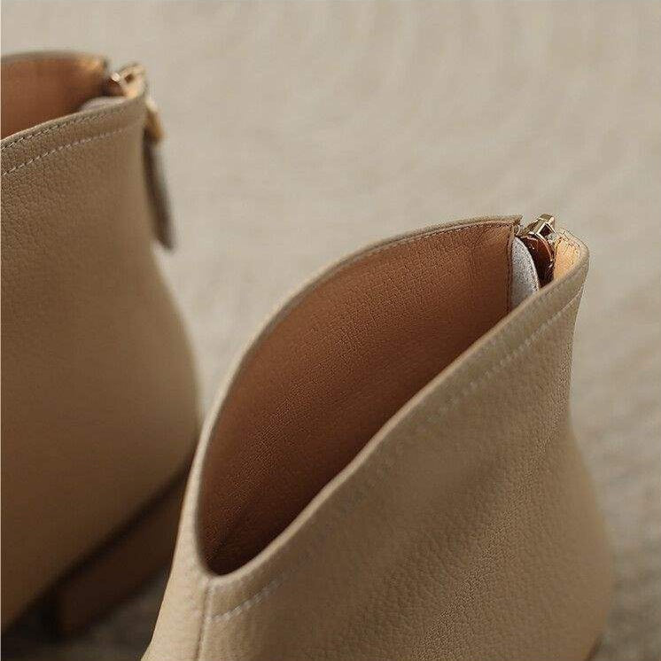 Kensley Pointed-Toe Faux Leather Women's Boots with Block Heel and Side Zip