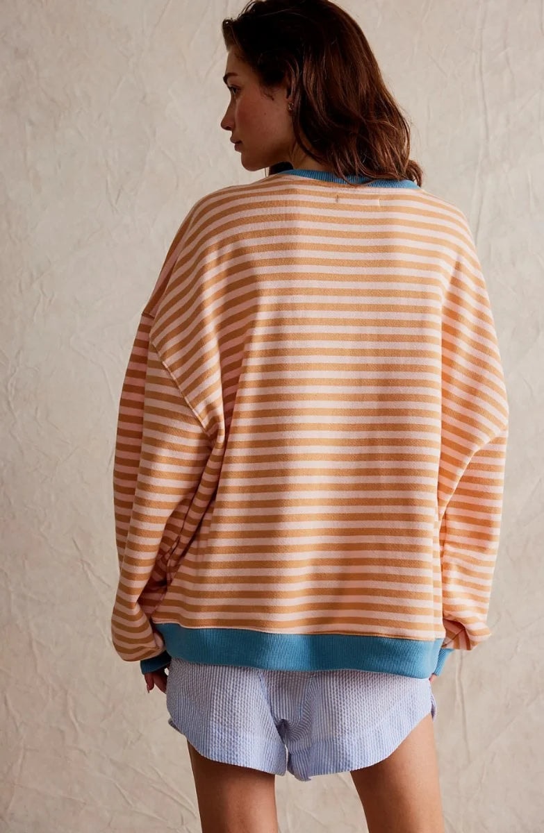 Women's Oversized Striped Long-Sleeve Sweater with Contrast Trim and Crew Neck