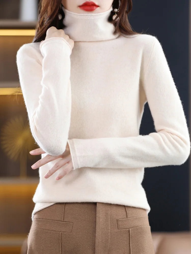Women's Turtleneck Wool Knitted Sweater with Ribbed Cuffs