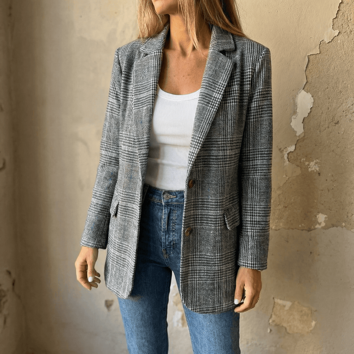 Ellara Relaxed Plaid Lapel Tailored Blazer with Single-Button Closure for Women
