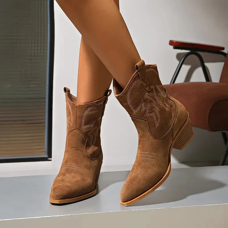 Vuokko Women's Brown Western-Style Boots with Pointed Toe and Block Heel