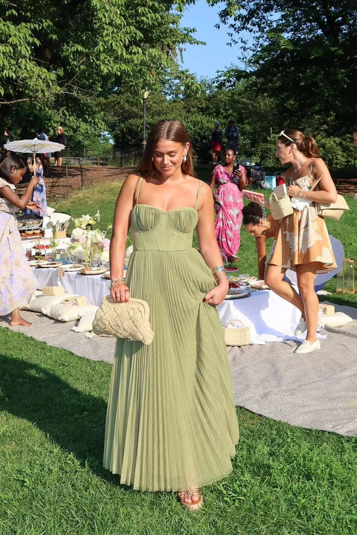 Women's Sleeveless Pleated Tulle Maxi Dress in Green with Sweetheart Bodice