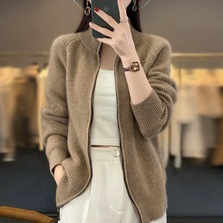 Women's Ribbed Wool Zip-Front Knitted Sweater with Relaxed Fit