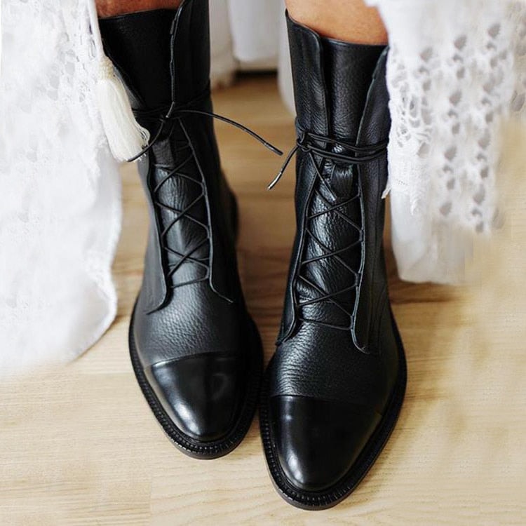 Lace-Up Cap Toe Fall Boots with Ankle-High Faux Leather Shaft