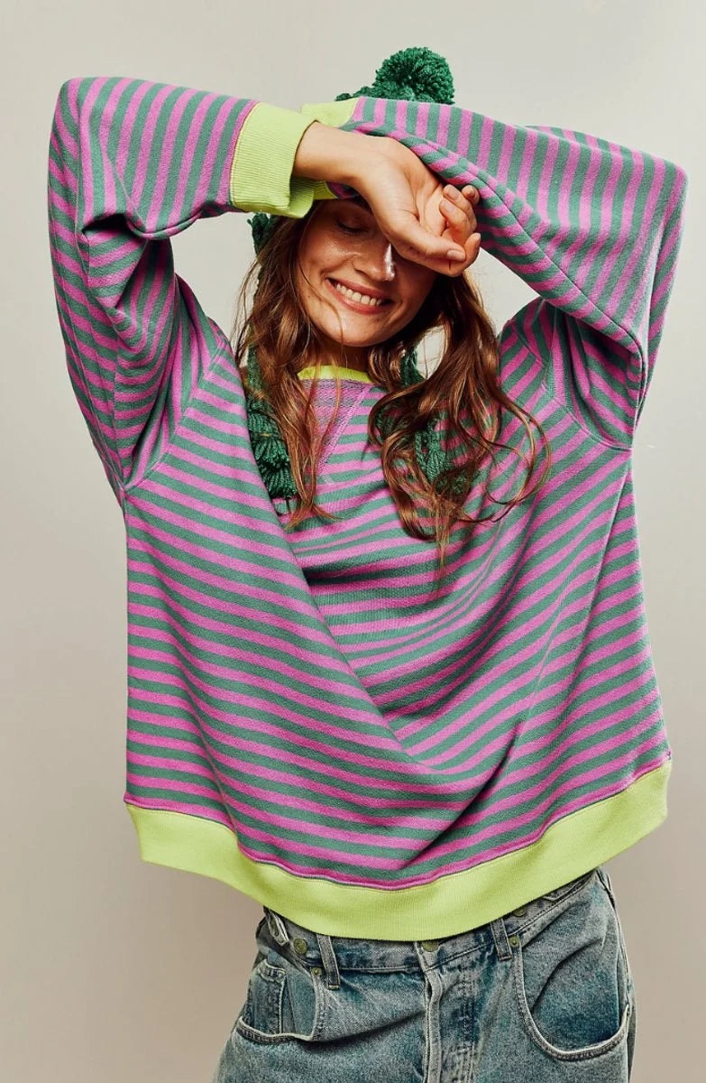 Women's Oversized Striped Long-Sleeve Sweater with Contrast Trim and Crew Neck