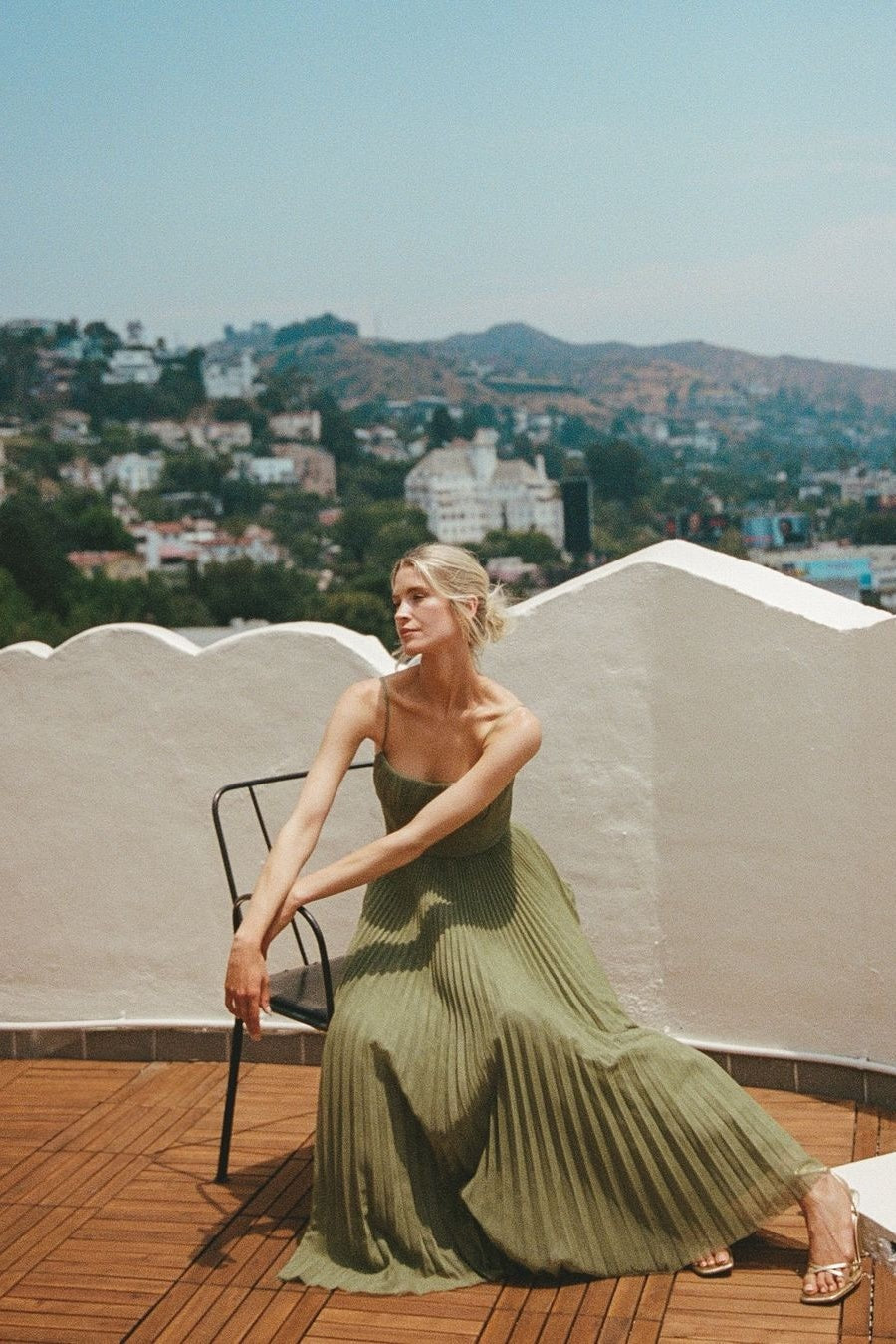 Women's Sleeveless Pleated Tulle Maxi Dress in Green with Sweetheart Bodice