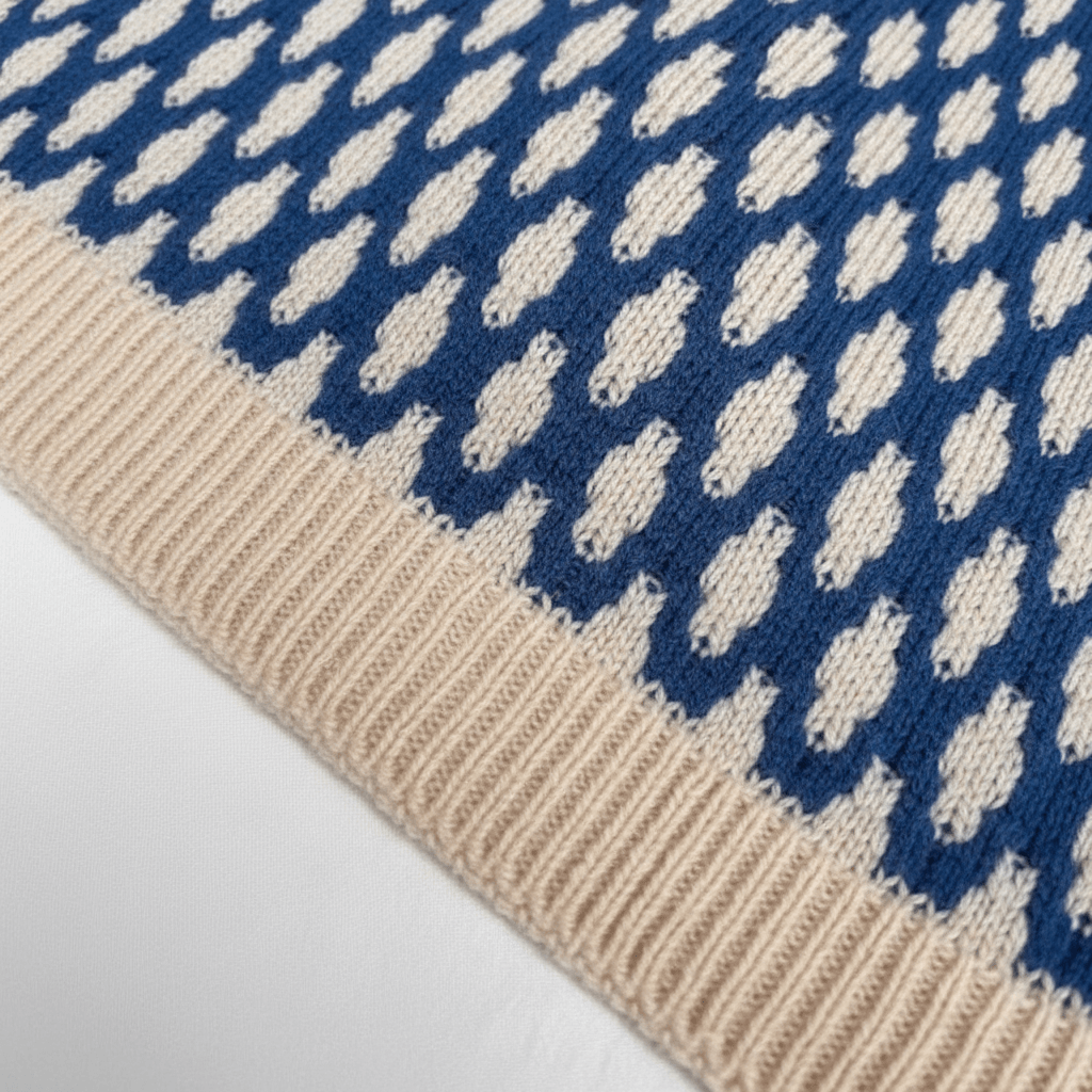 Women's Geometric Knit Sweater with Contrast Collar and Long Lantern Sleeves