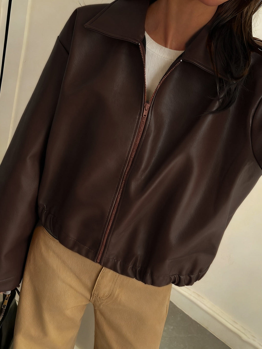 Cropped Faux Leather Jacket with Collar and Zip Front for Women